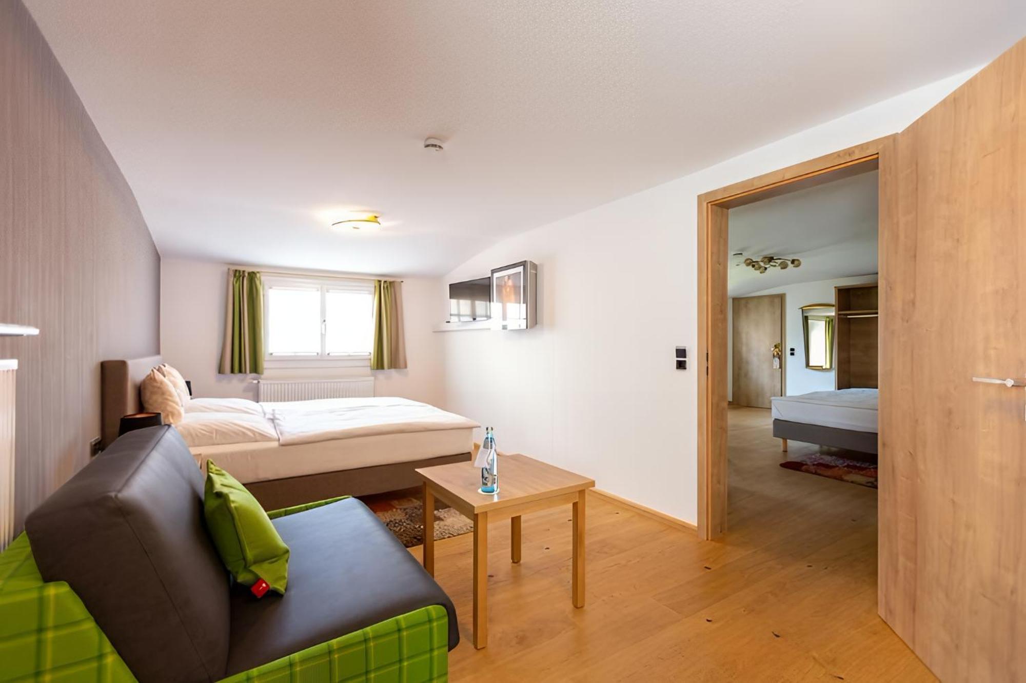 Boardinghouse Sonne Hotel Ofemburgo Exterior foto